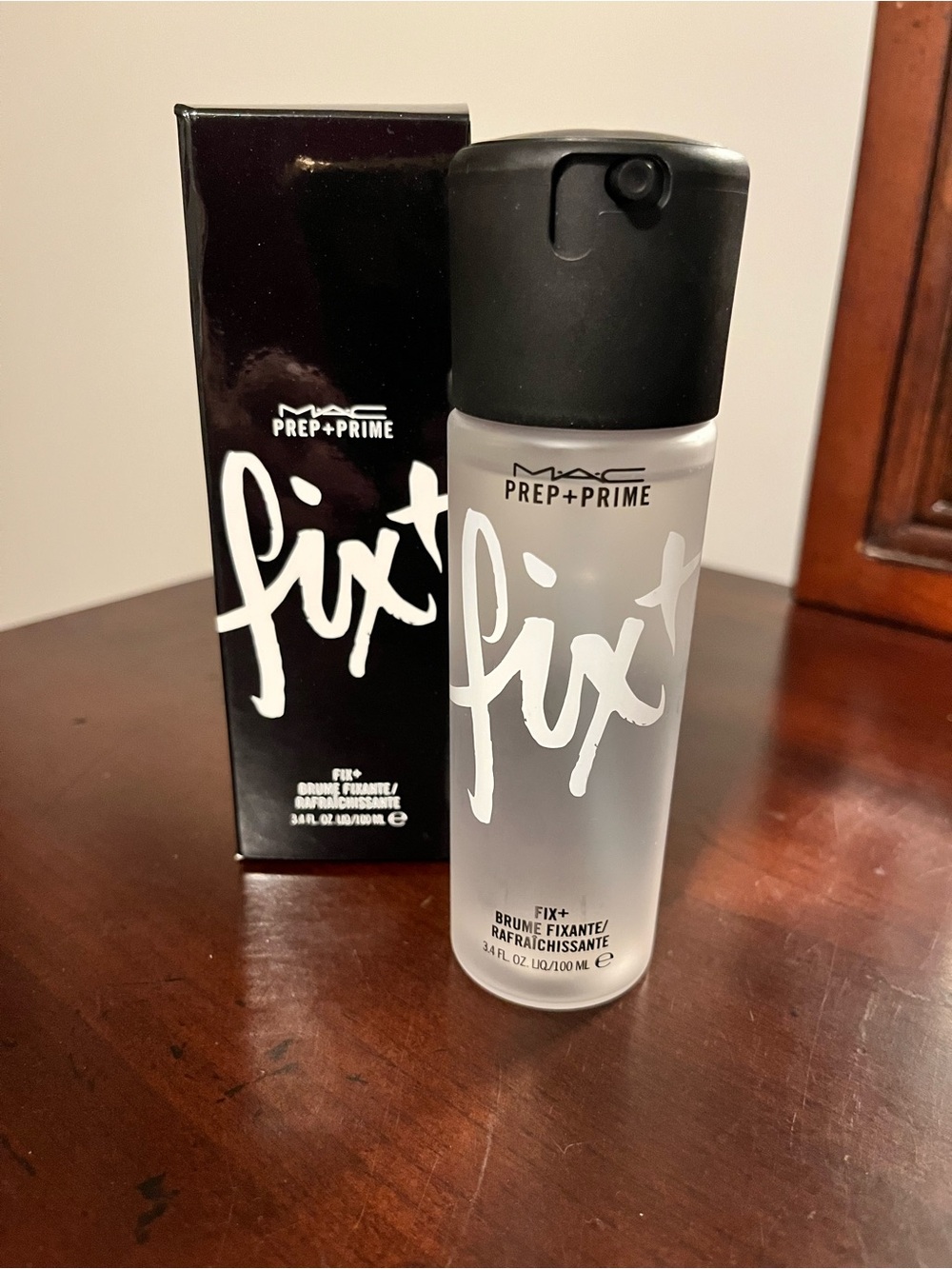 MAC Cosmetics Fix+ Hydrating Setting Spray — Clear with Black Cap
